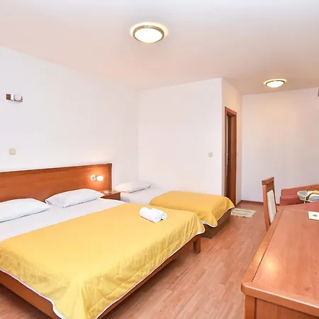 Mena Hotel Budva