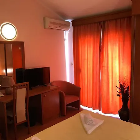 Hotel Mena Budva