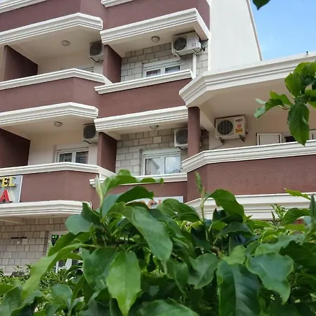Hotel Mena 3*